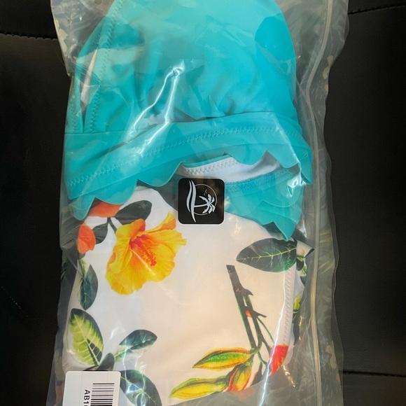 Teal and floral scalloped bikini from Cupshe - Picture 8 of 8